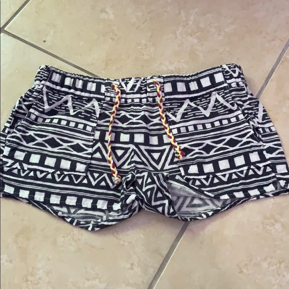 Vanilla Star shorts size XS